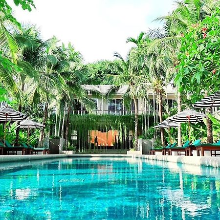 Signature Phuket Resort Chalong Bagian luar foto