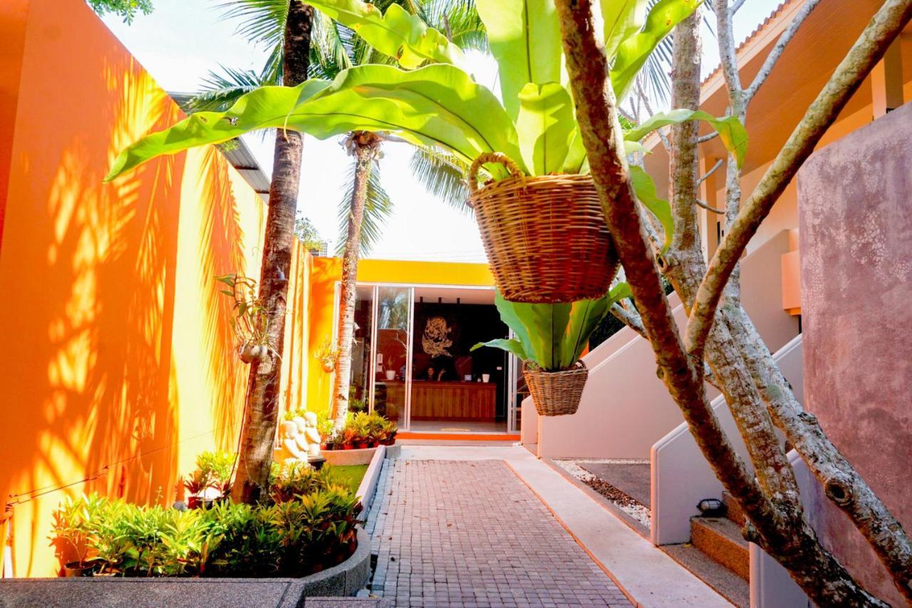 Signature Phuket Resort Chalong Bagian luar foto