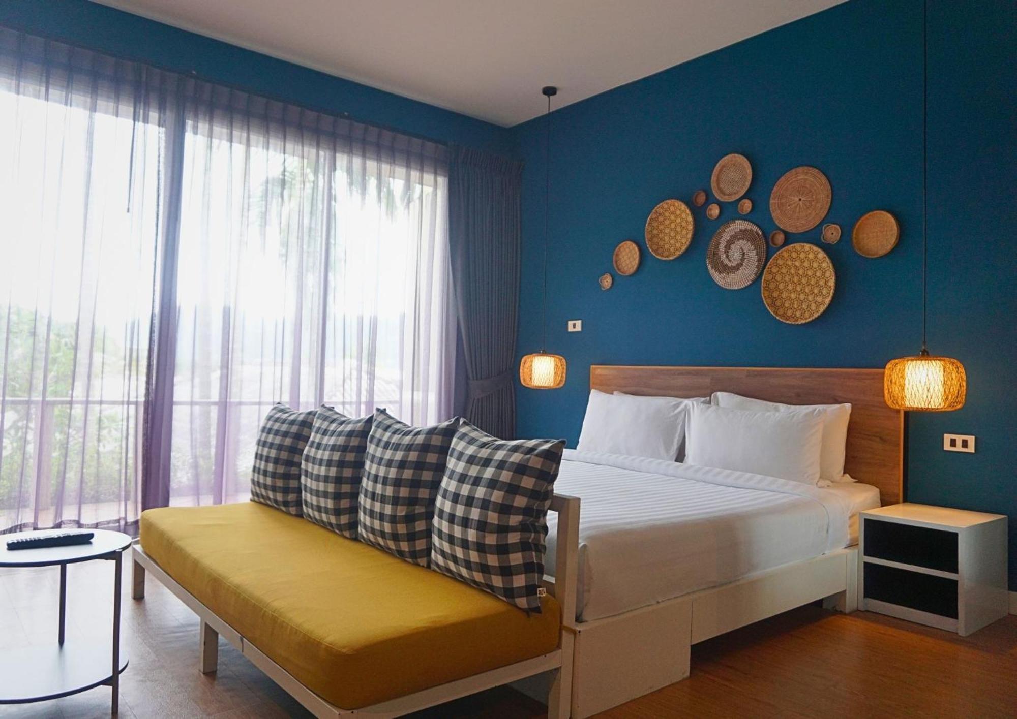 Signature Phuket Resort Chalong Bagian luar foto