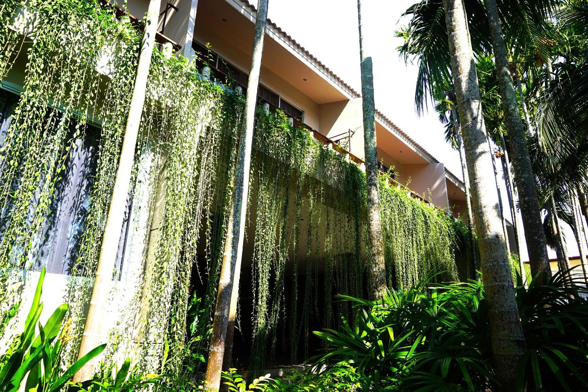 Signature Phuket Resort Chalong Bagian luar foto